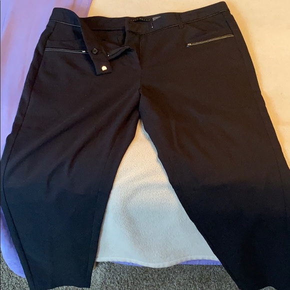 Black, skinny pants - Picture 3 of 3